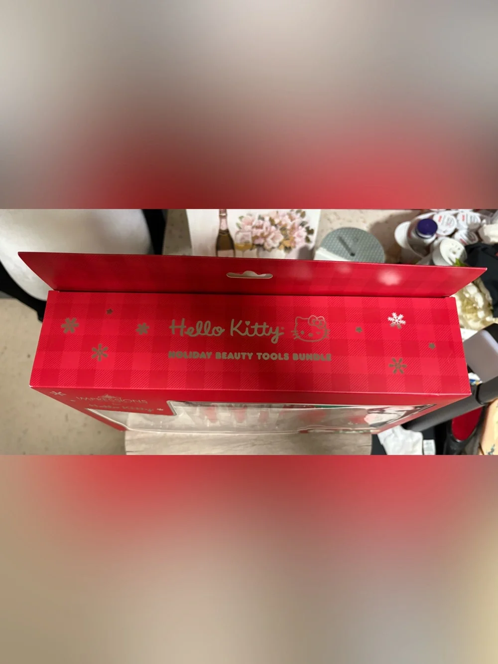 Hello Kitty® Holiday Beauty Tool Bundle LIMITED EDITION